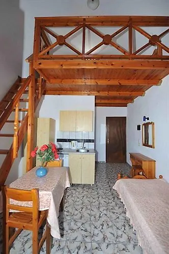 Sweet Heart 3* Kamari (Santorini)