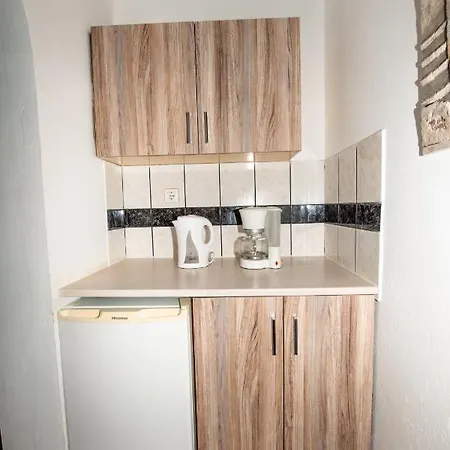 甜心一室公寓酒店 Kamári