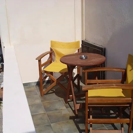 甜心一室公寓酒店 3* Kamári