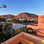 Sweet Heart 4* Kamari (Santorini)
