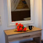 Sweet Heart Aparthotel 4*